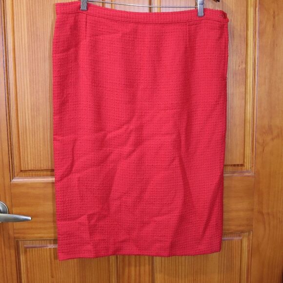 Valentino Miss V Red Tweed Skirt Suit 3 Piece Set EU 44 - Picture 11 of 13